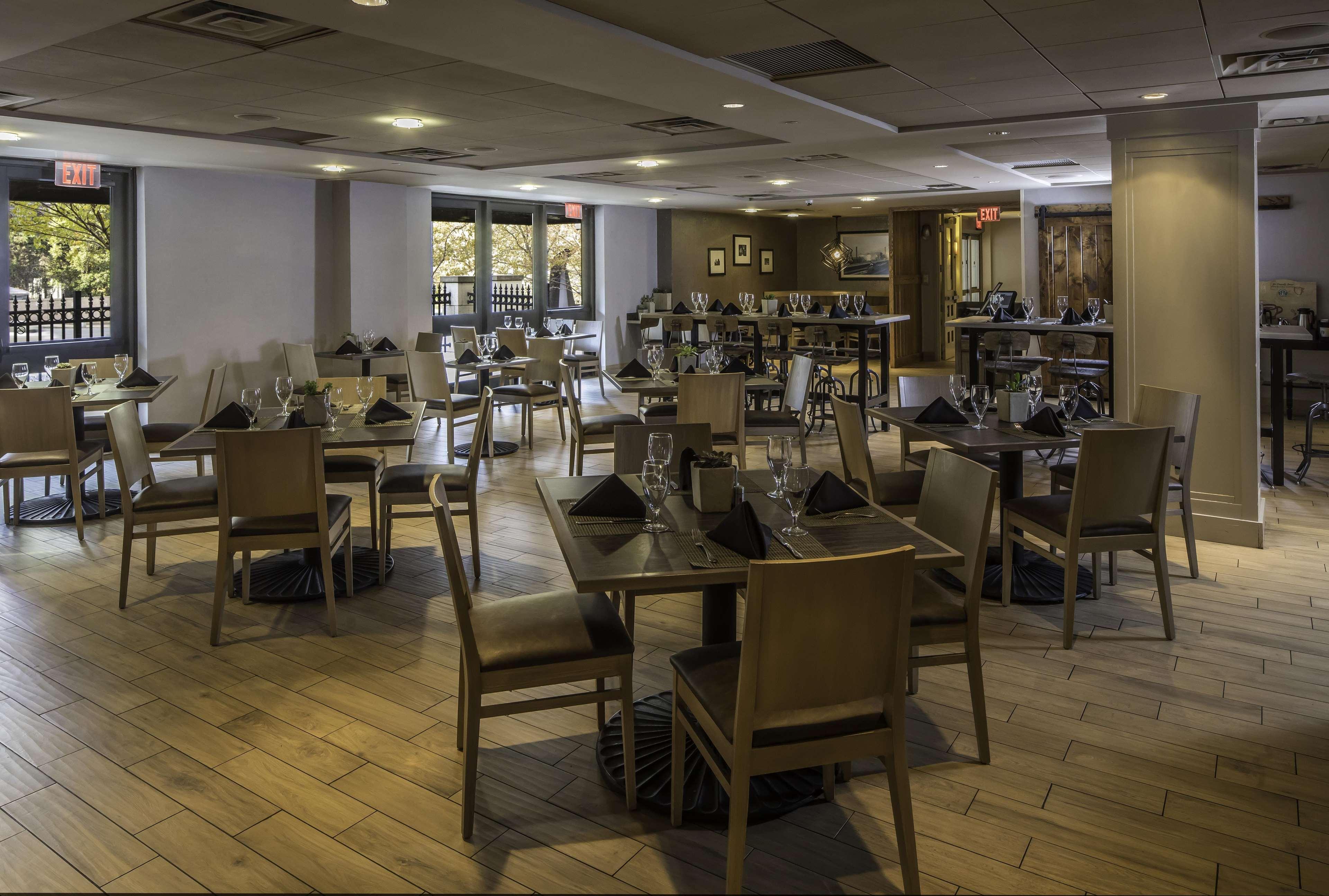 Doubletree By Hilton Hotel & Suites Pittsburgh Downtown Εξωτερικό φωτογραφία