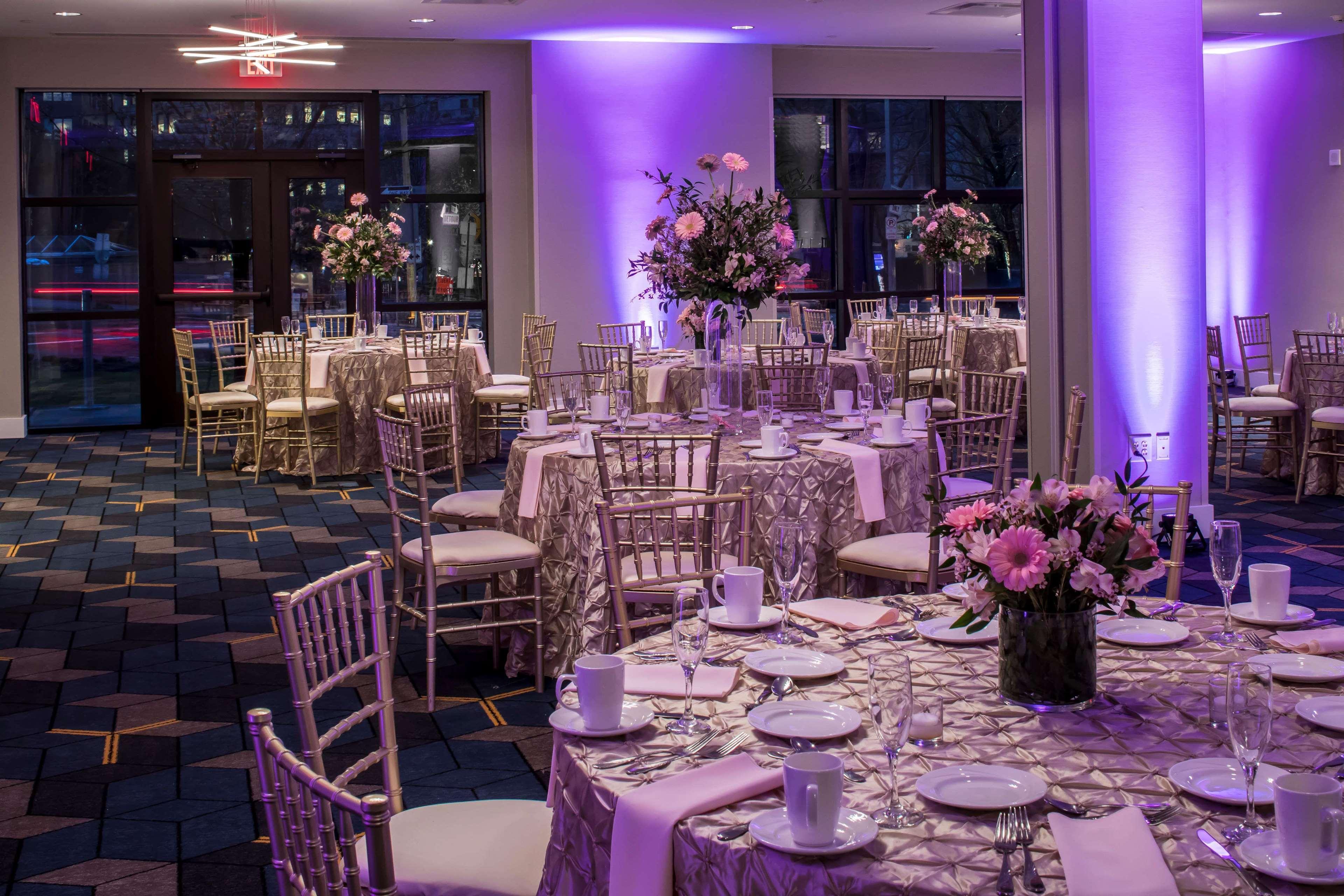 Doubletree By Hilton Hotel & Suites Pittsburgh Downtown Εξωτερικό φωτογραφία