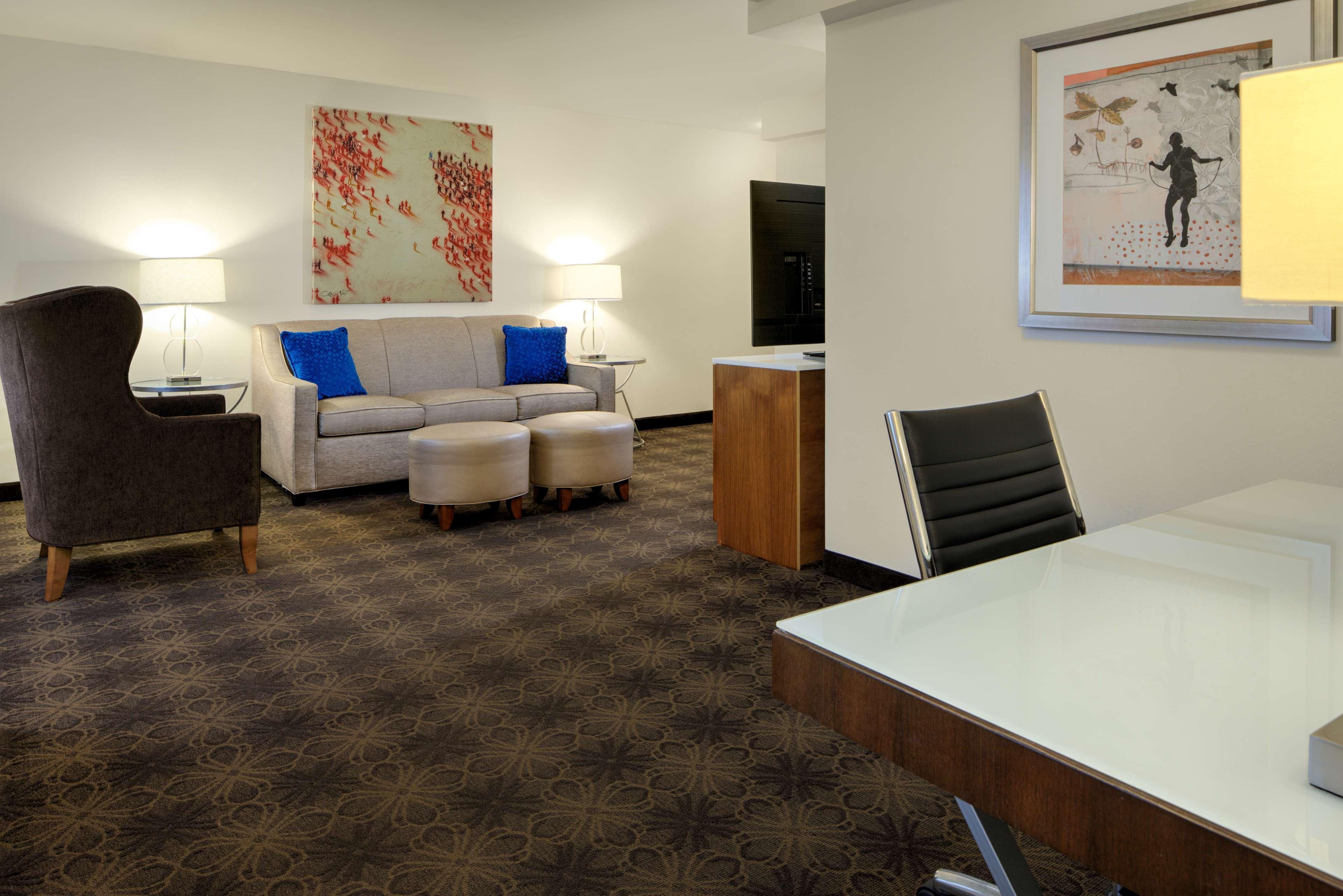 Doubletree By Hilton Hotel & Suites Pittsburgh Downtown Εξωτερικό φωτογραφία