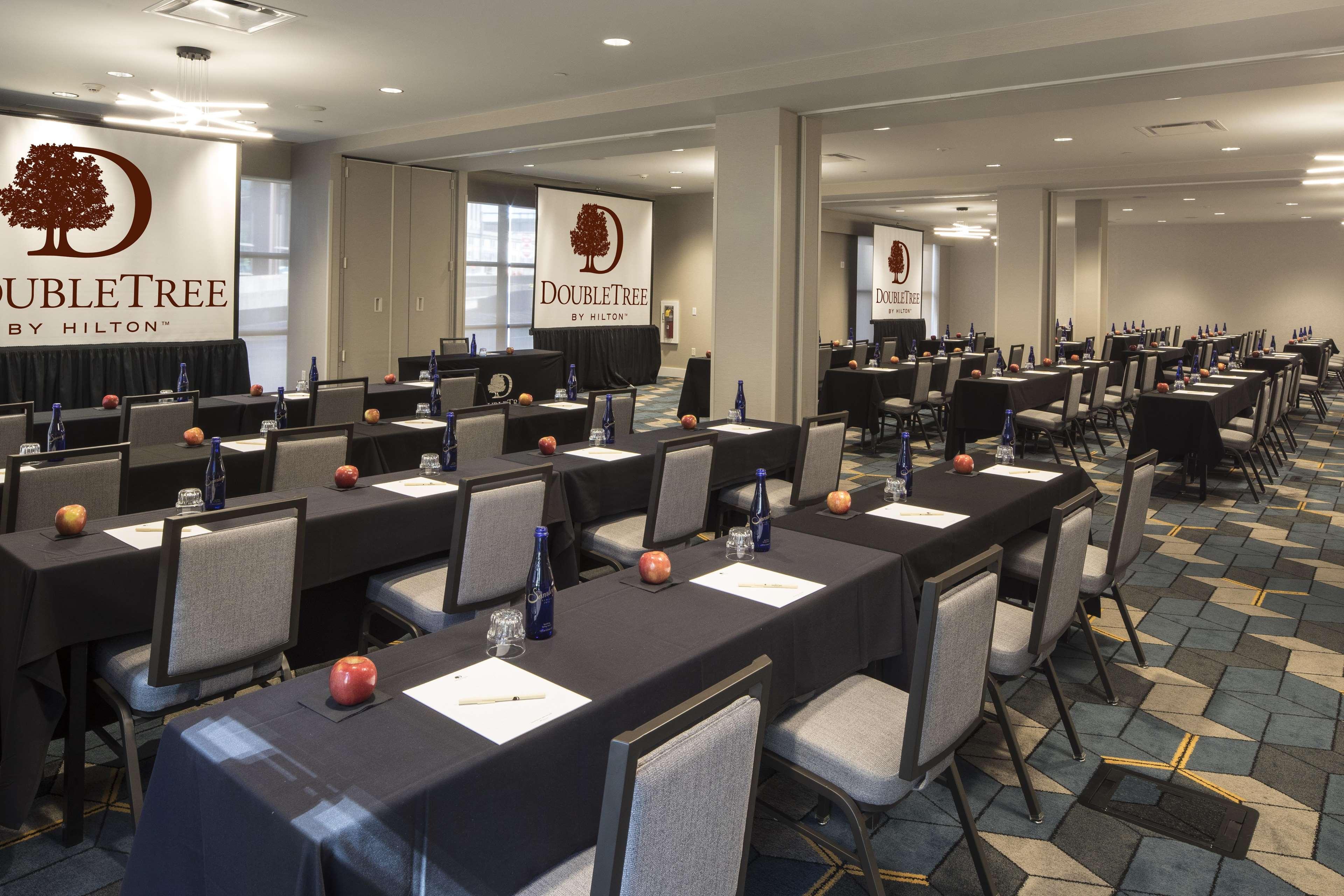 Doubletree By Hilton Hotel & Suites Pittsburgh Downtown Εξωτερικό φωτογραφία
