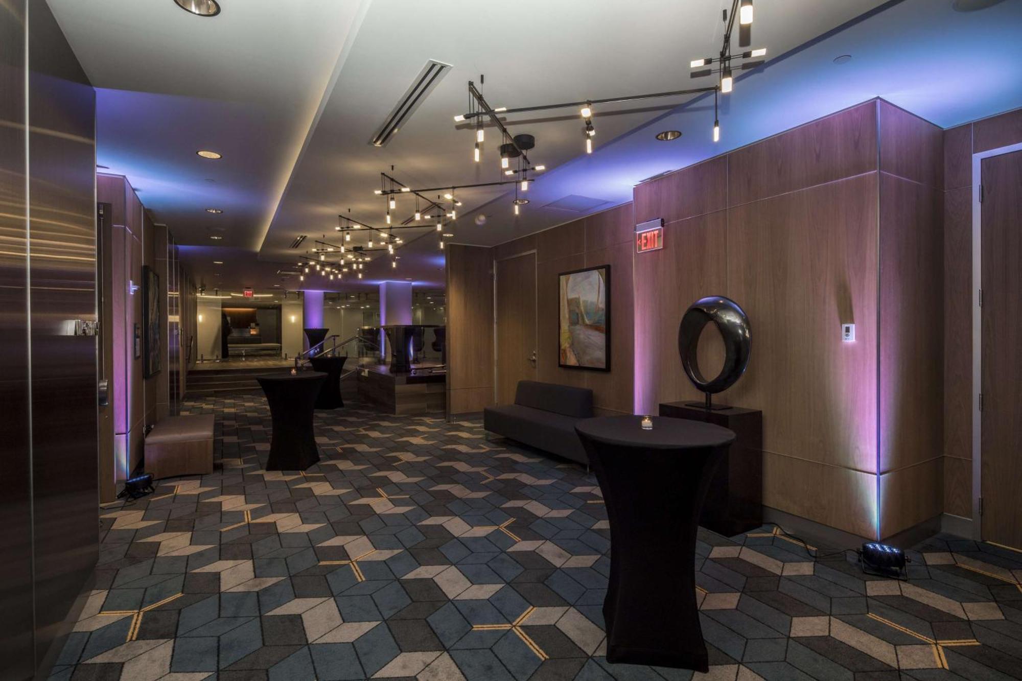 Doubletree By Hilton Hotel & Suites Pittsburgh Downtown Εξωτερικό φωτογραφία