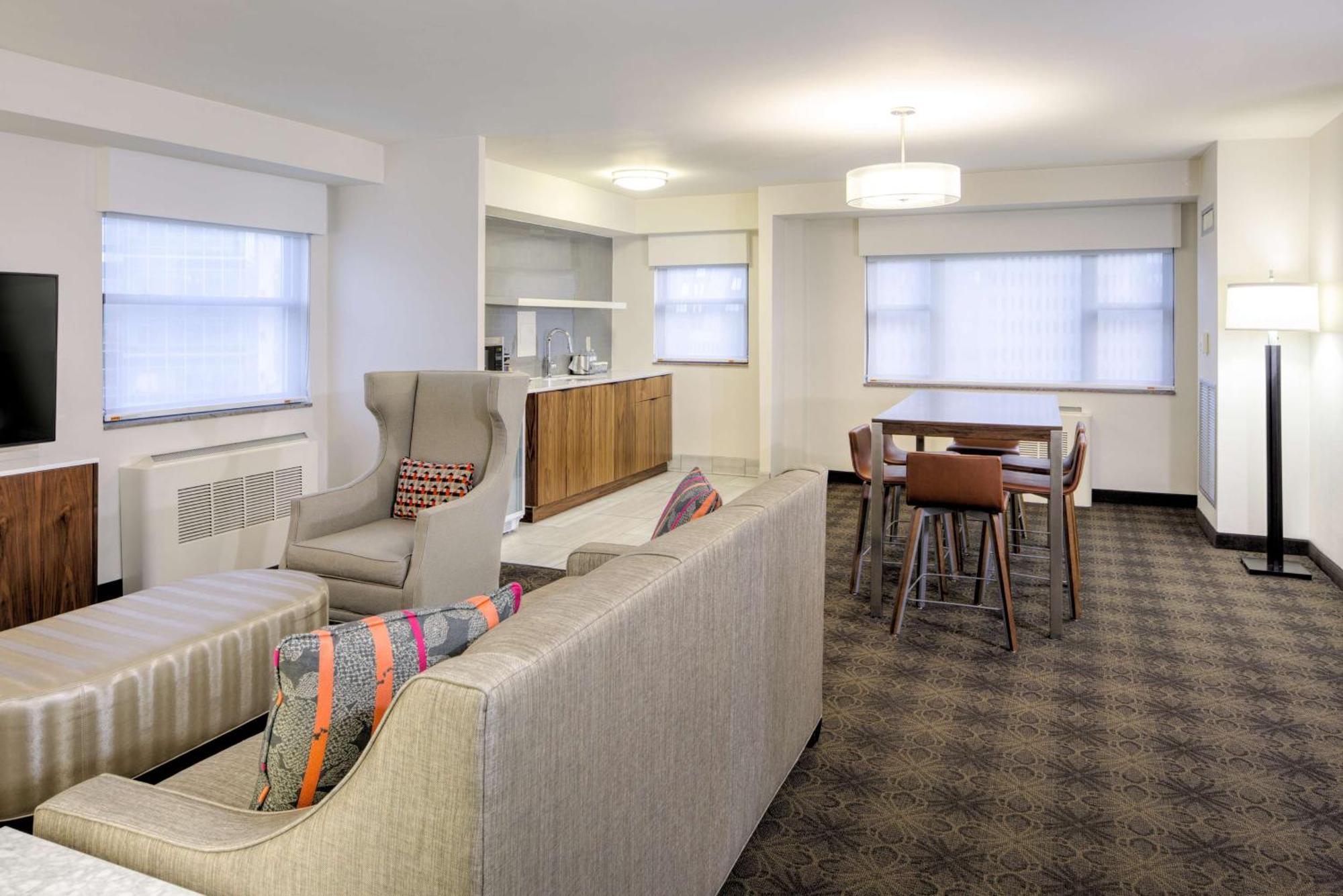 Doubletree By Hilton Hotel & Suites Pittsburgh Downtown Εξωτερικό φωτογραφία
