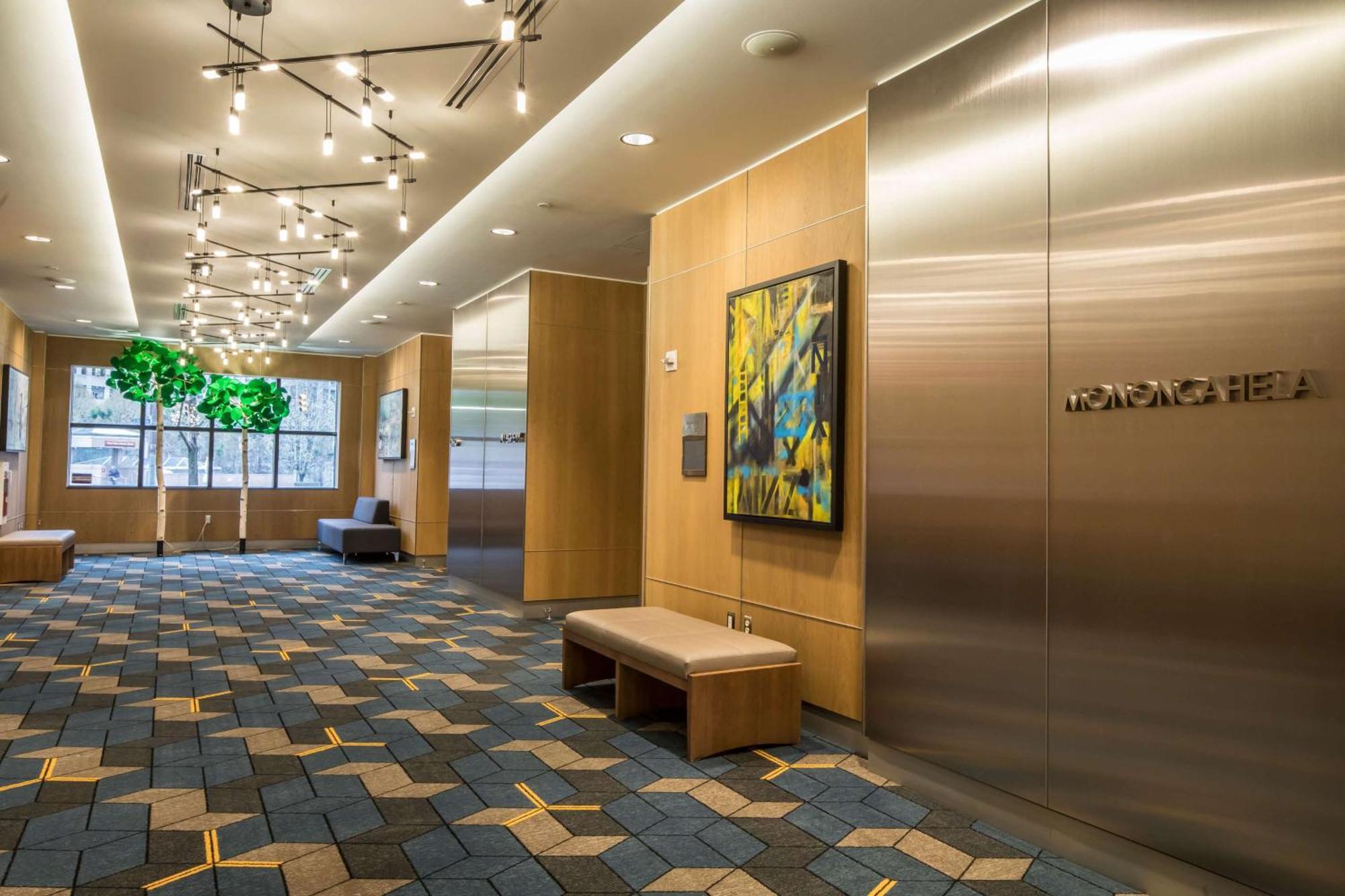 Doubletree By Hilton Hotel & Suites Pittsburgh Downtown Εξωτερικό φωτογραφία